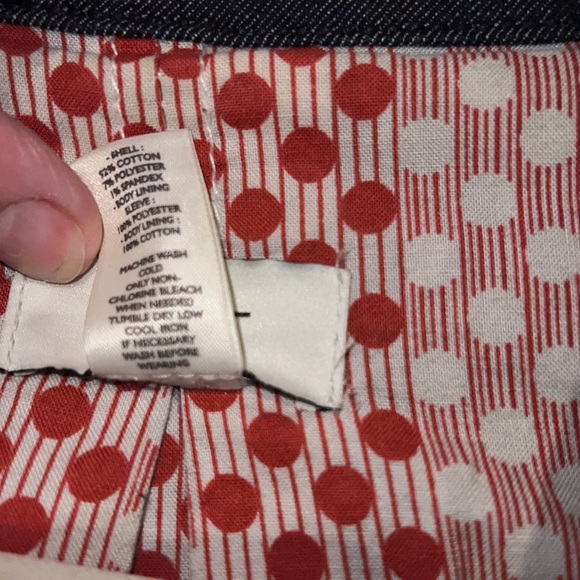 Loft XL jean jacket red stitching accent, great condition - Picture 3 of 4